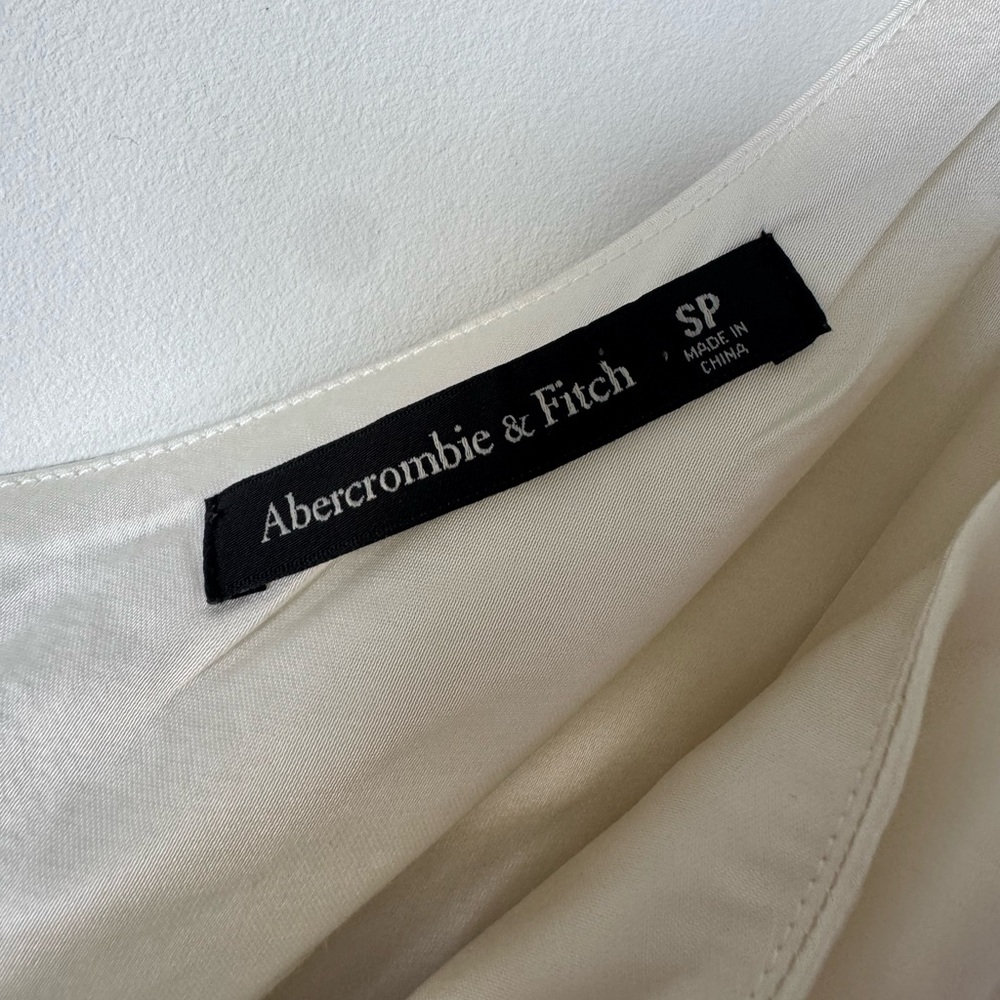 Abercrombie & Fitch One-Shoulder Satin Knotted Midi Dress - Size SP - Picture 7 of 16